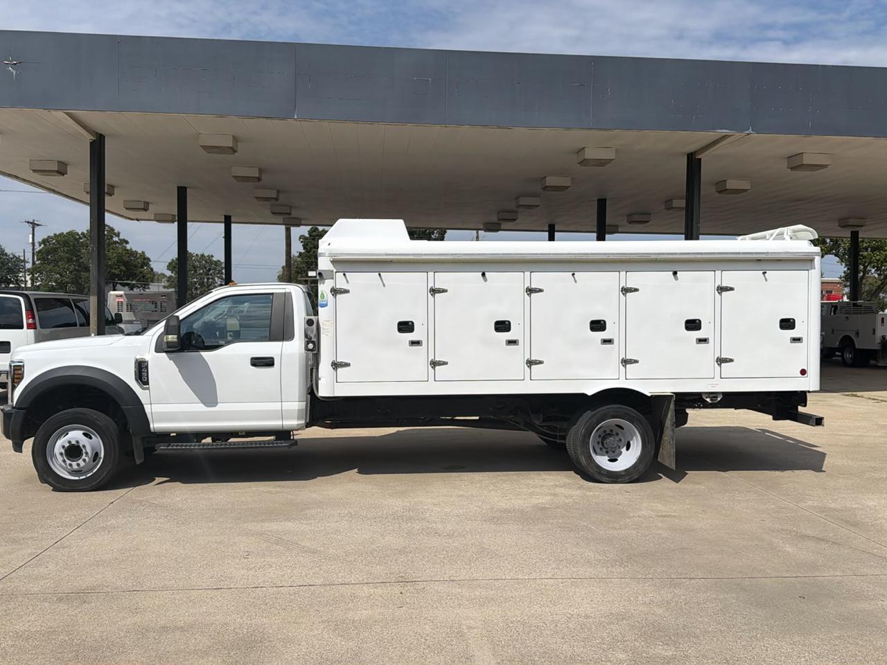 Ford F-450 SD Regular Cab DRW 2WD 2019