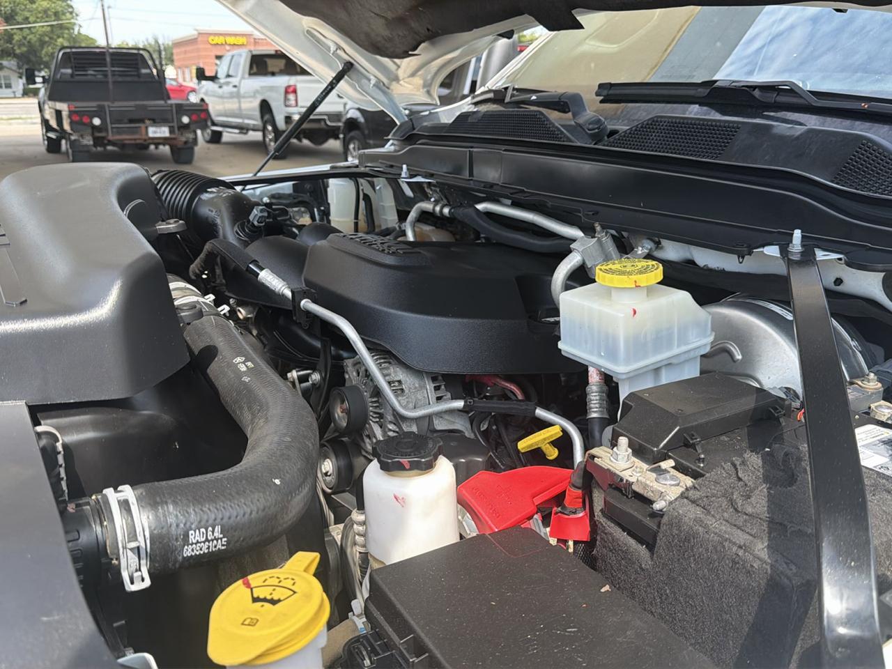 RAM 2500 Tradesman Crew Cab SWB 4WD 2023