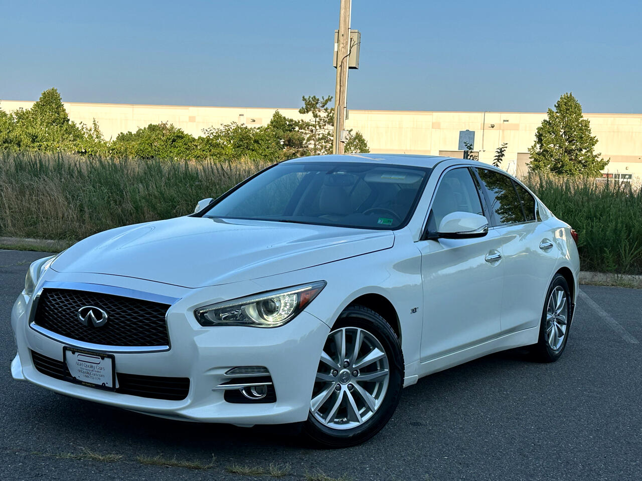 Infiniti Q50 Premium AWD 2014