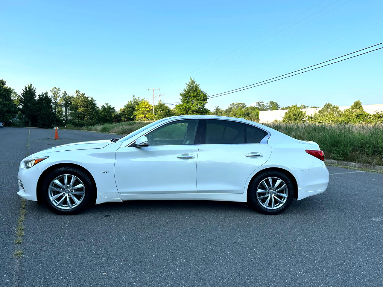 Infiniti Q50 Premium AWD 2014