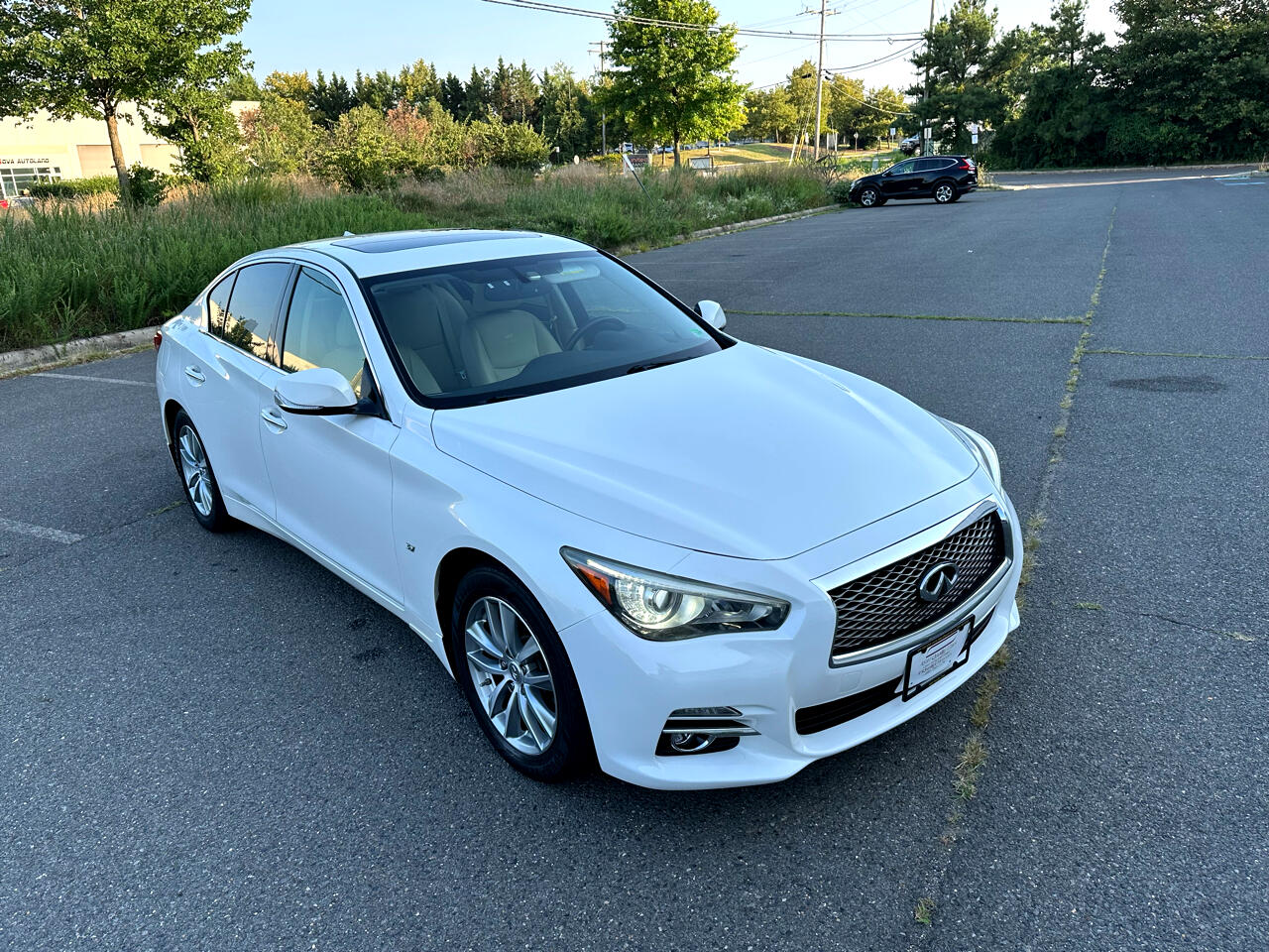 Infiniti Q50 Premium AWD 2014