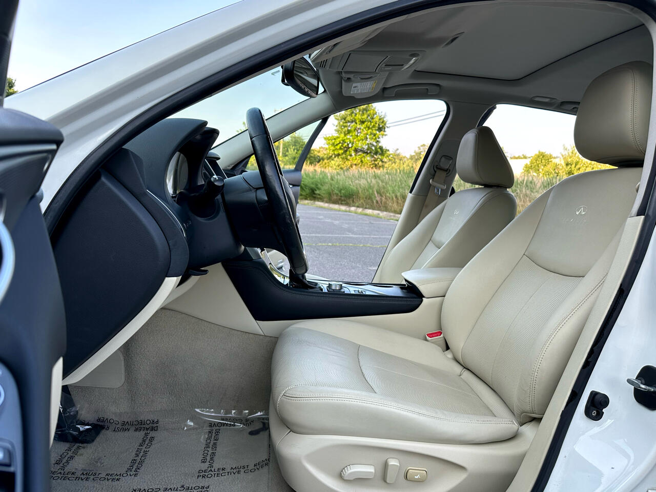 Infiniti Q50 Premium AWD 2014