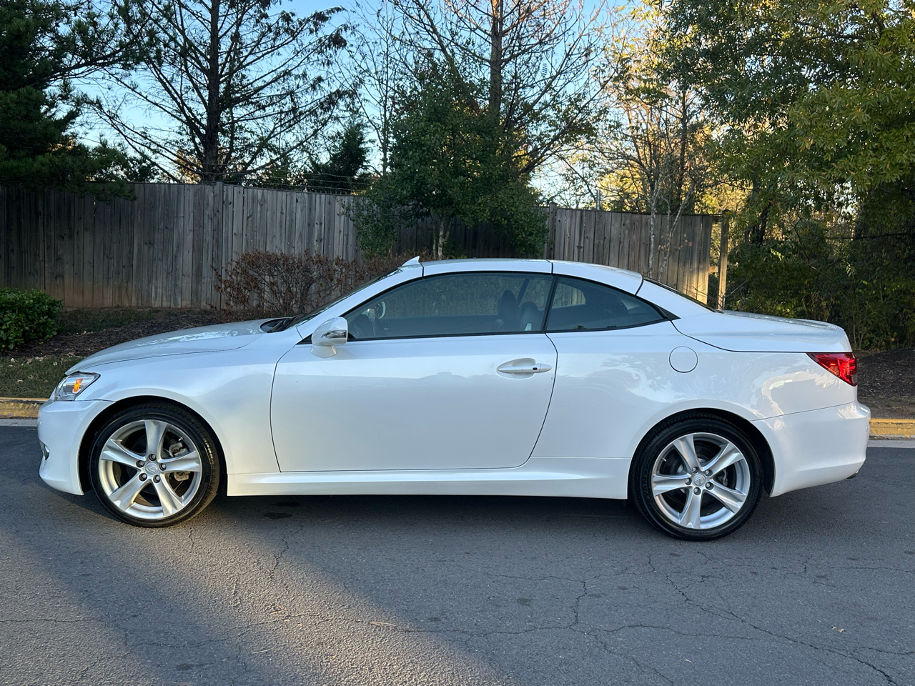 Lexus IS C 250 2012