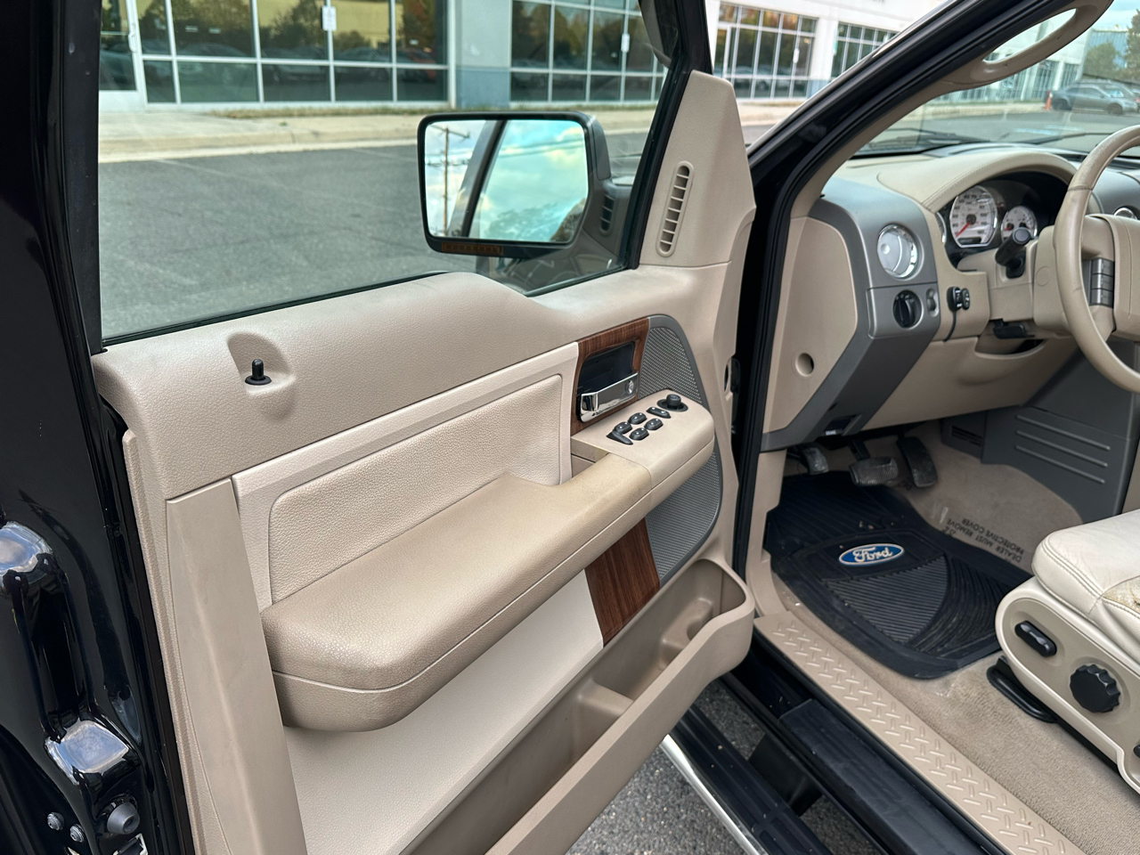 Ford F-150  2004