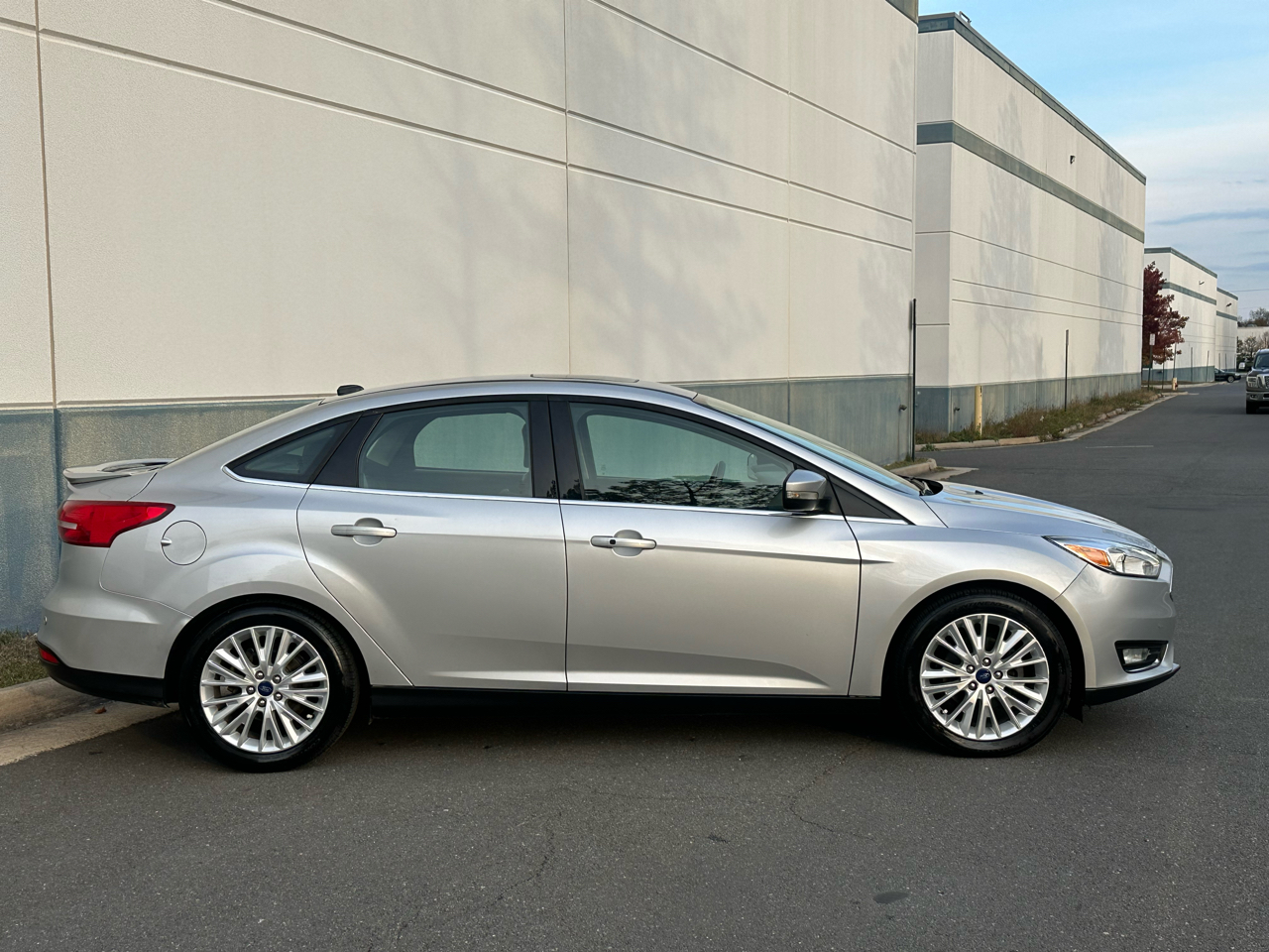 Ford Focus Titanium Sedan 2018