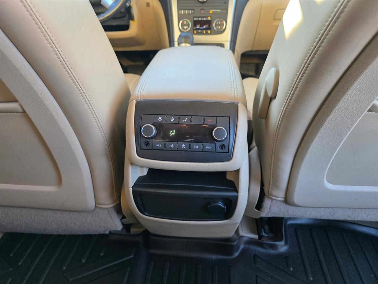 GMC Acadia SLT-1 FWD 2012