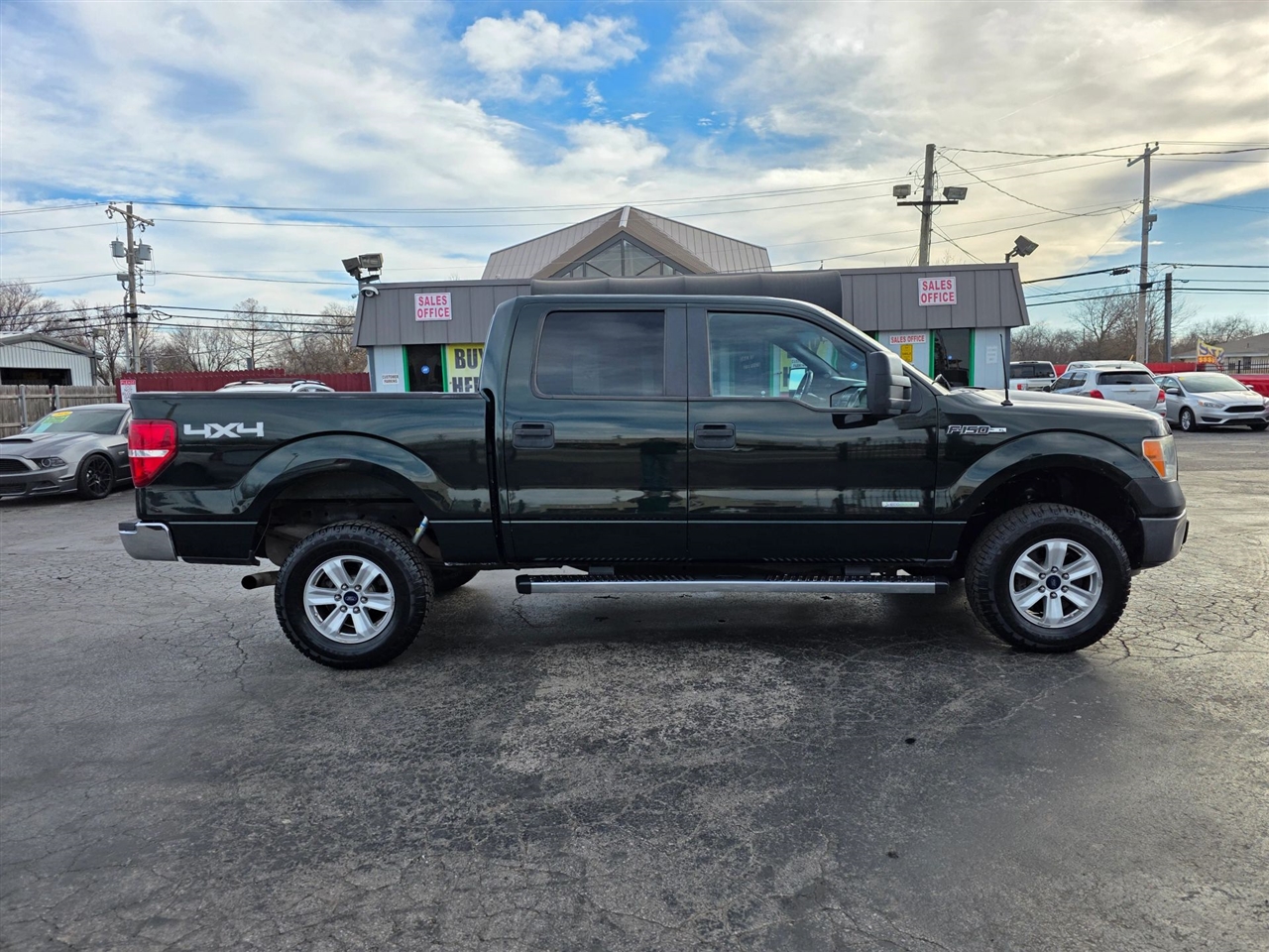 Ford F-150 XL SuperCrew 5.5-ft. Bed 4WD 2014