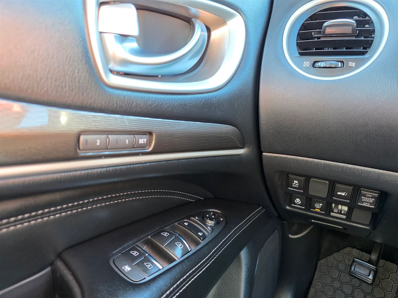 Infiniti QX60 Base AWD 2016