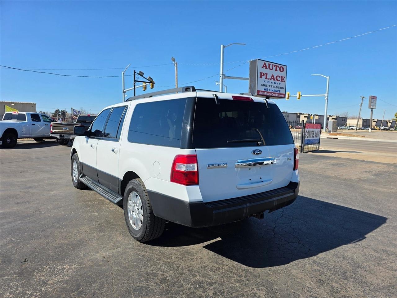 Ford Expedition EL XL 2WD 2014