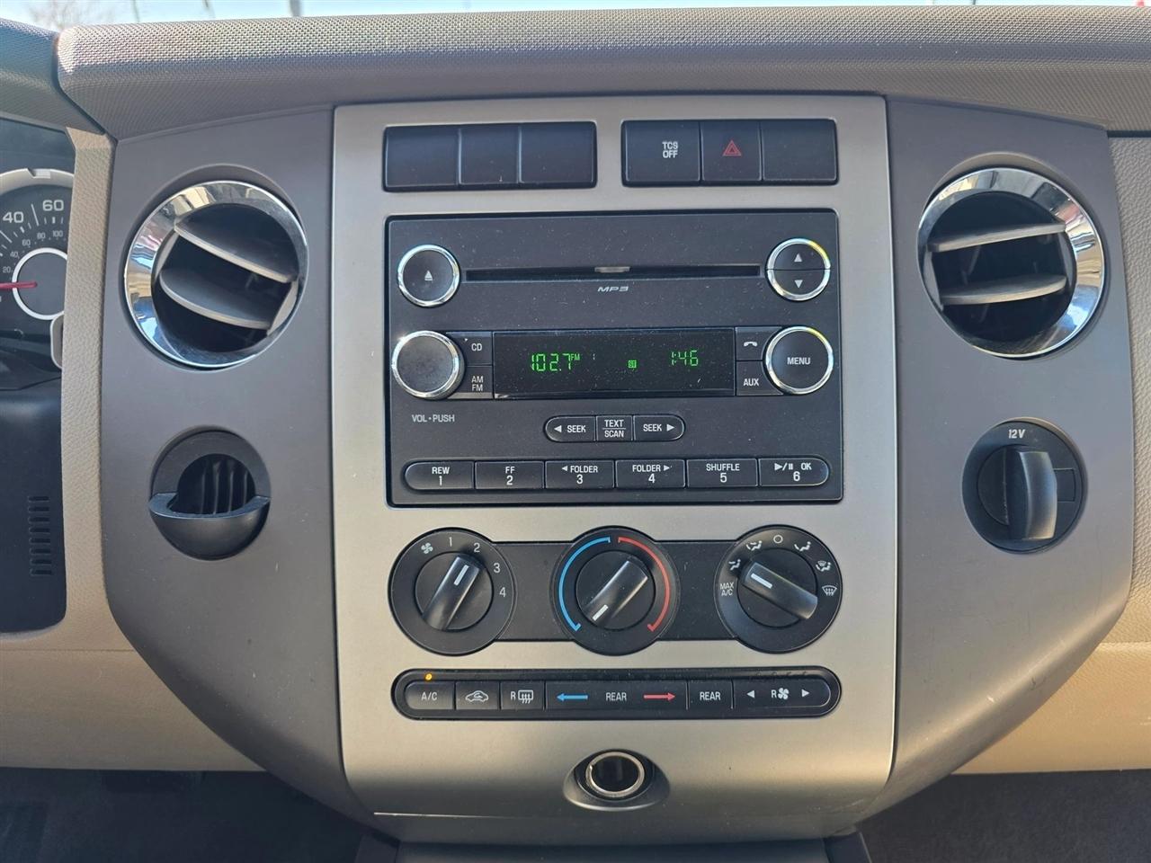 Ford Expedition EL XL 2WD 2014