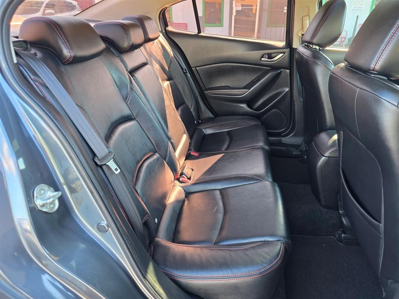 Mazda MAZDA3 i SE AT 4-Door 2016