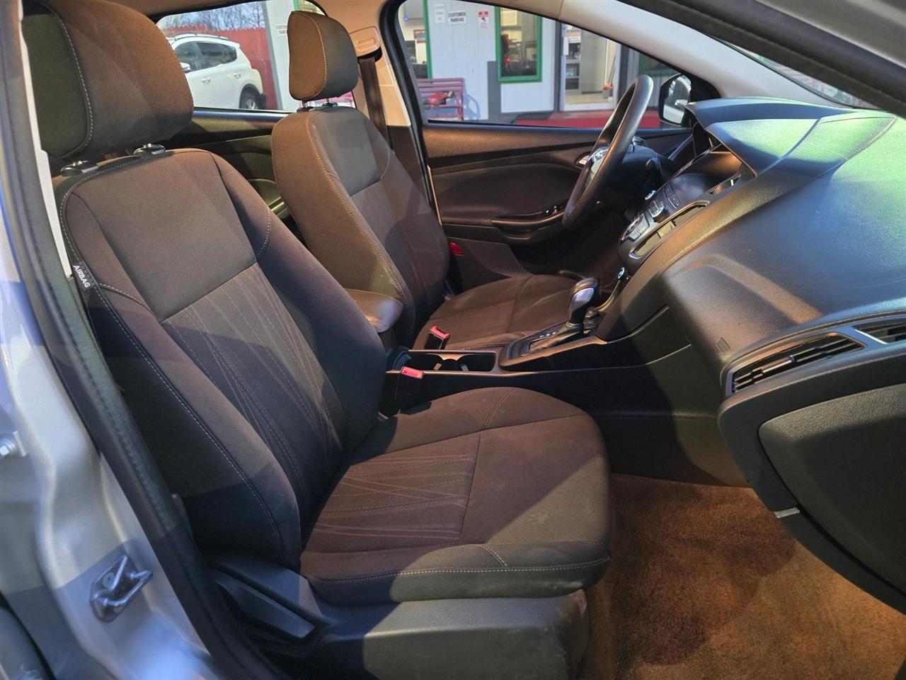 Ford Focus SE Sedan 2018