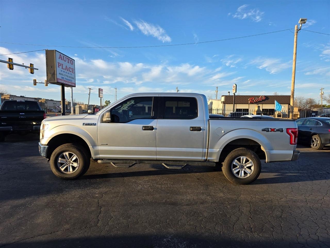 Ford F-150 XLT SuperCrew 5.5-ft. Bed 4WD 2016