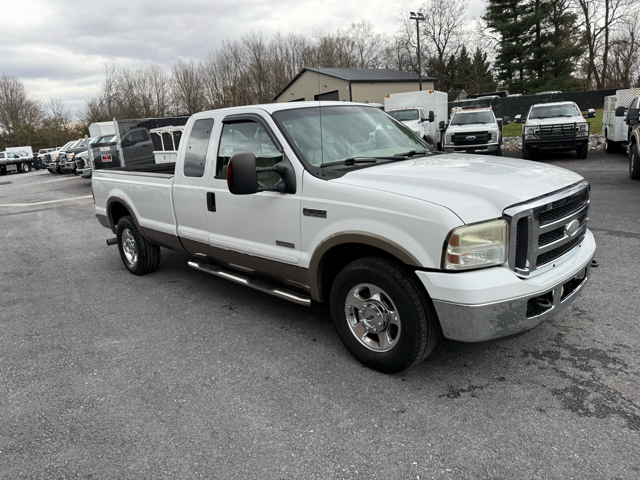 Ford F-250 SD Lariat SuperCab 2WD 2005