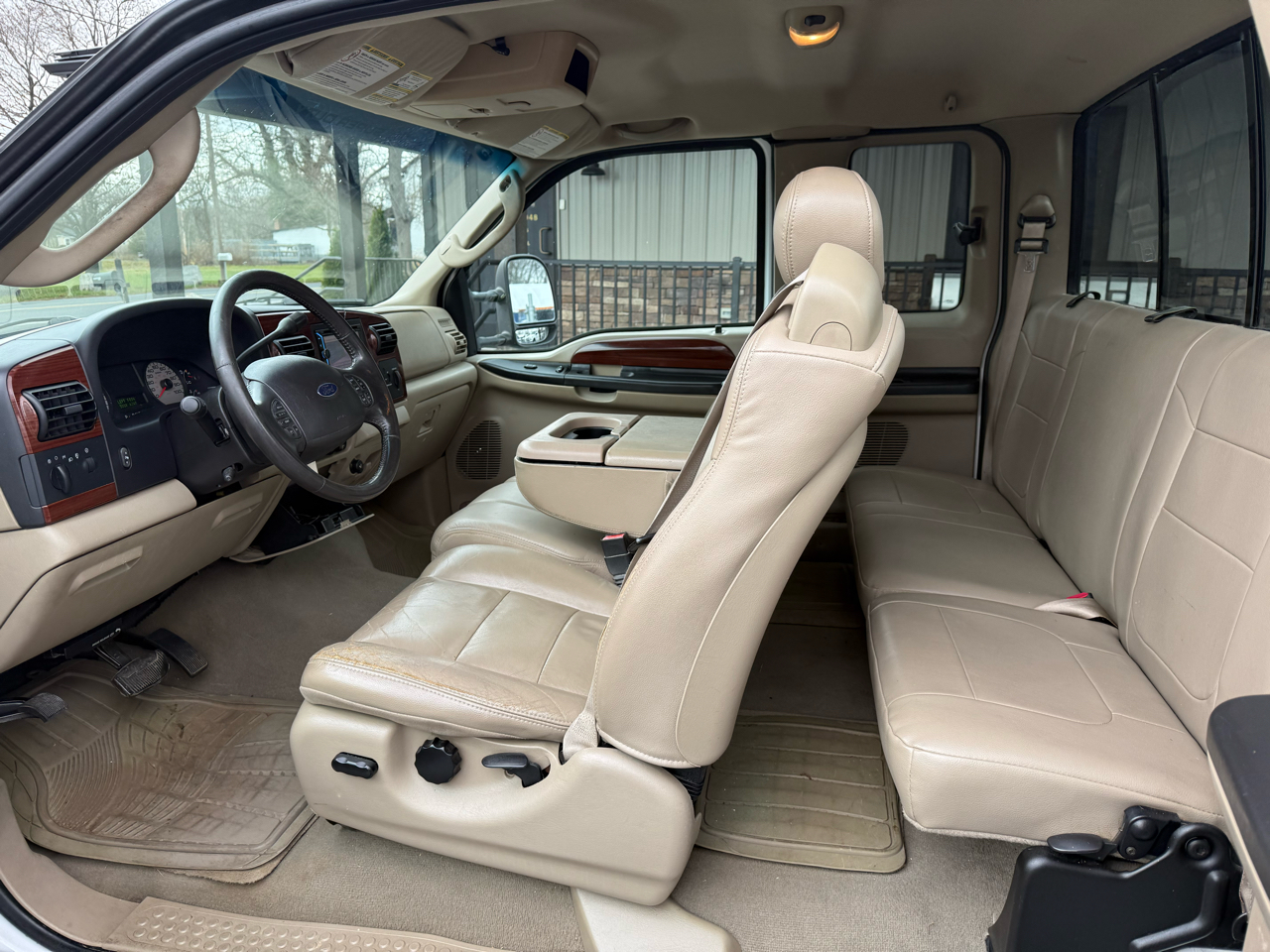 Ford F-250 SD Lariat SuperCab 2WD 2005