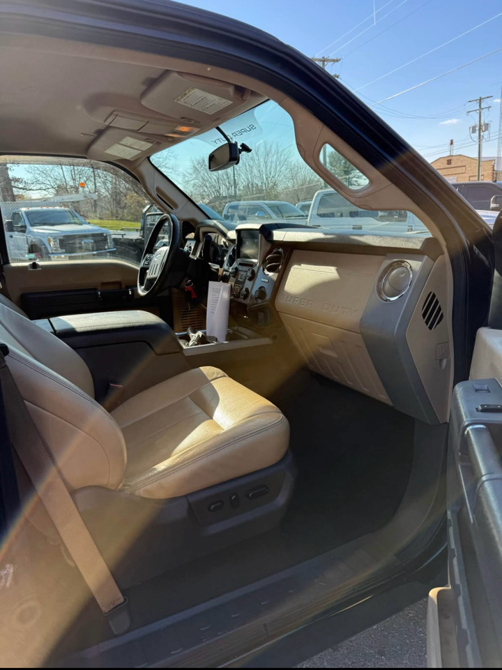 Ford F-350 SD Lariat Crew Cab Short Bed 4WD 2014