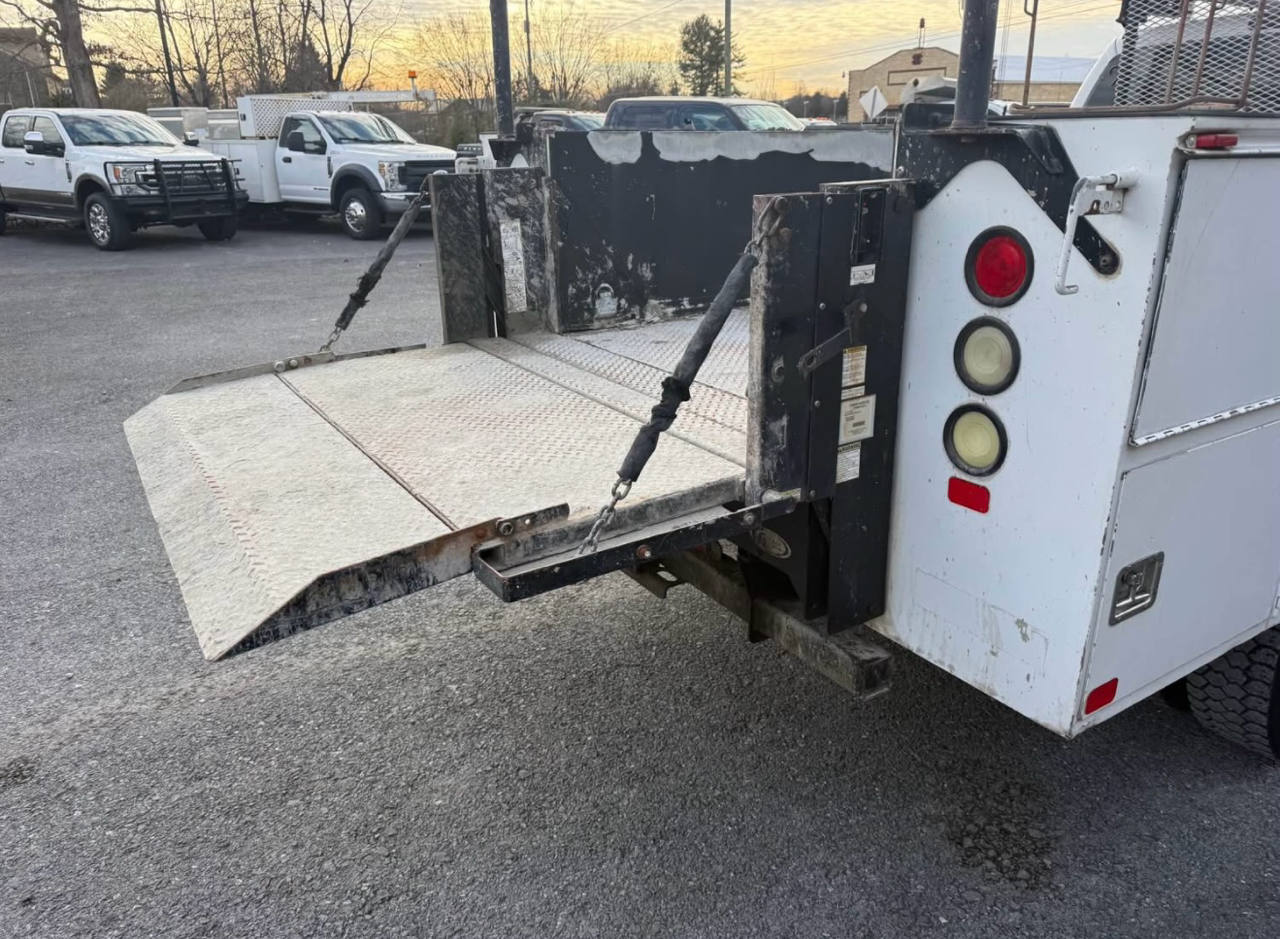 Ford F-450 SD Crew Cab DRW 4WD 2016