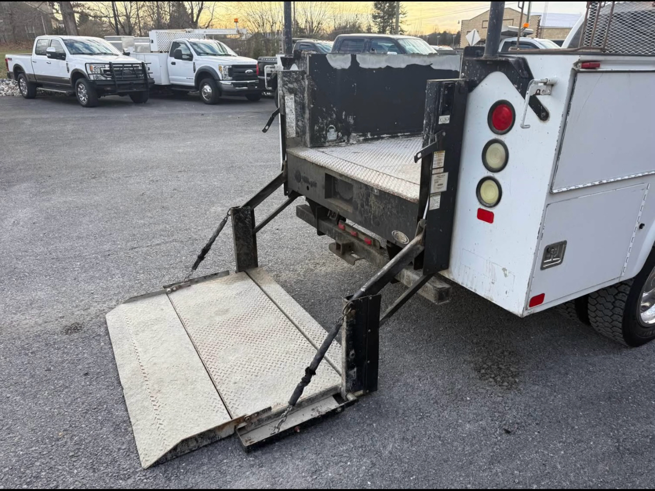 Ford F-450 SD Crew Cab DRW 4WD 2016