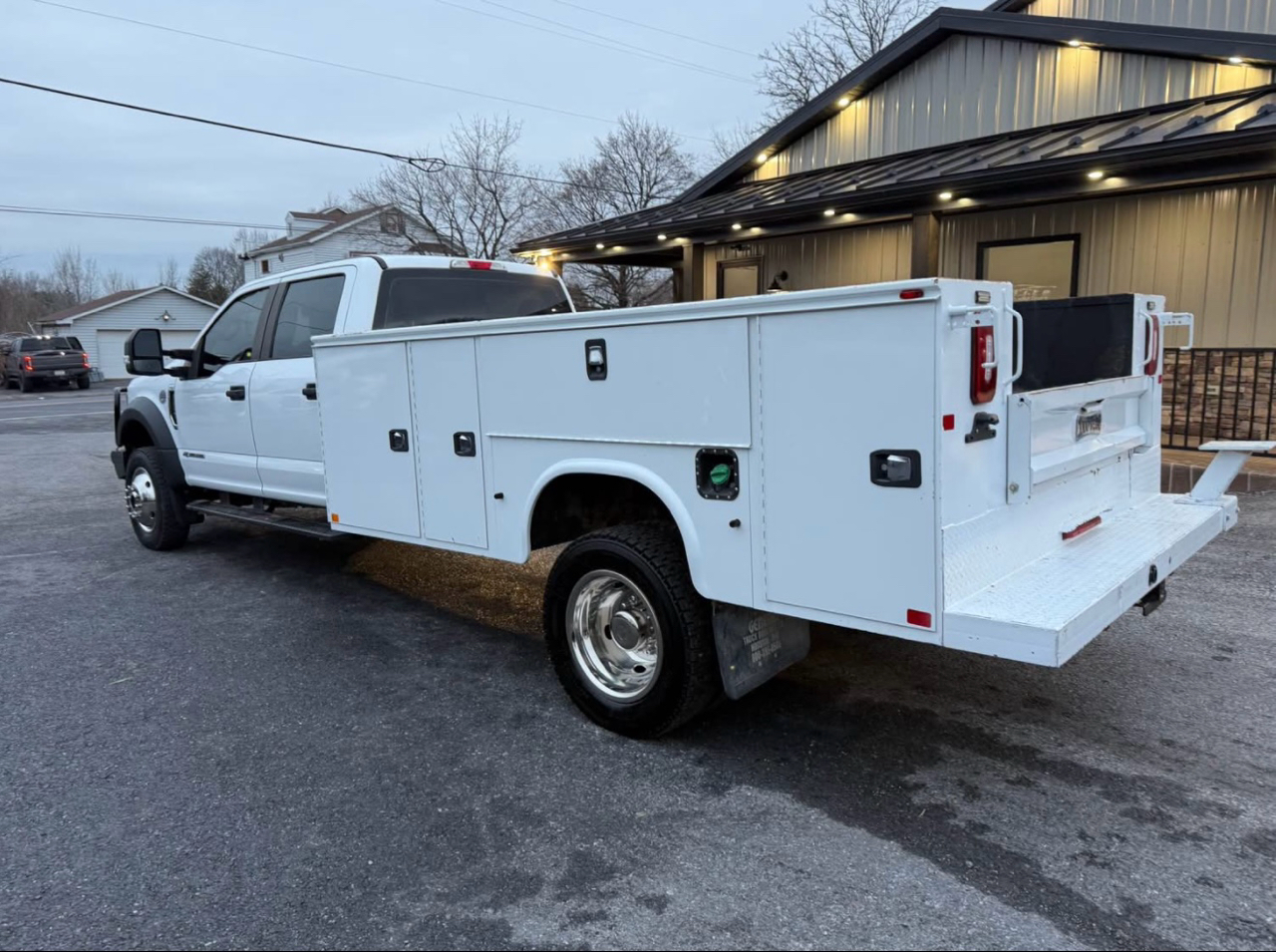 Ford F-450 SD Crew Cab DRW 4WD 2018
