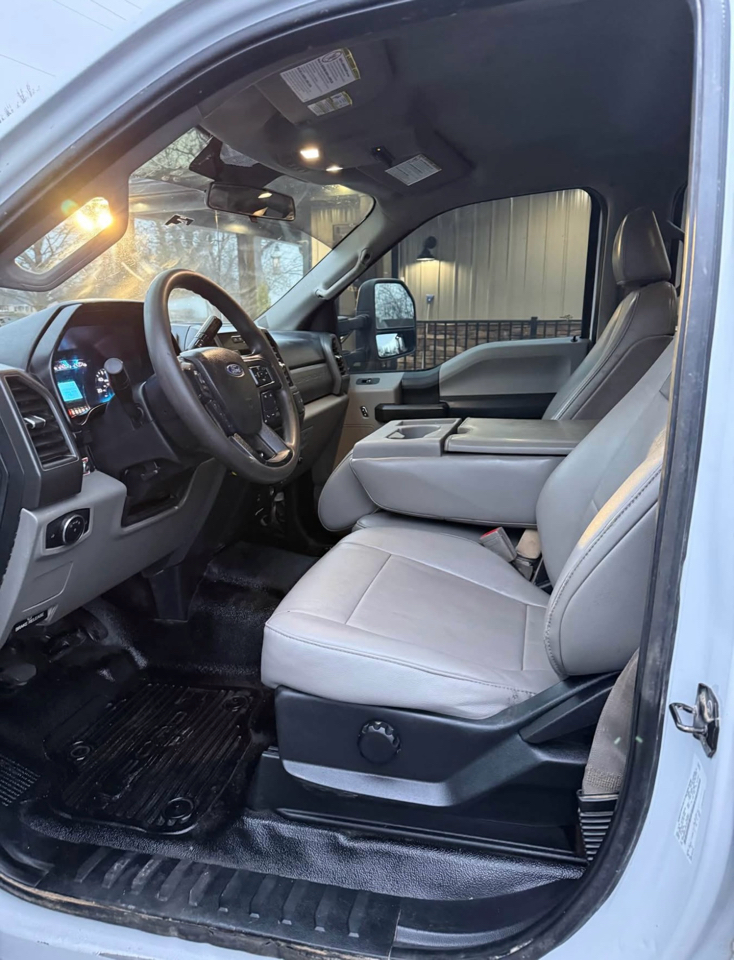 Ford F-450 SD Crew Cab DRW 4WD 2018