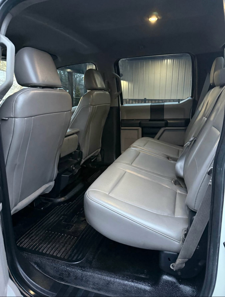 Ford F-450 SD Crew Cab DRW 4WD 2018