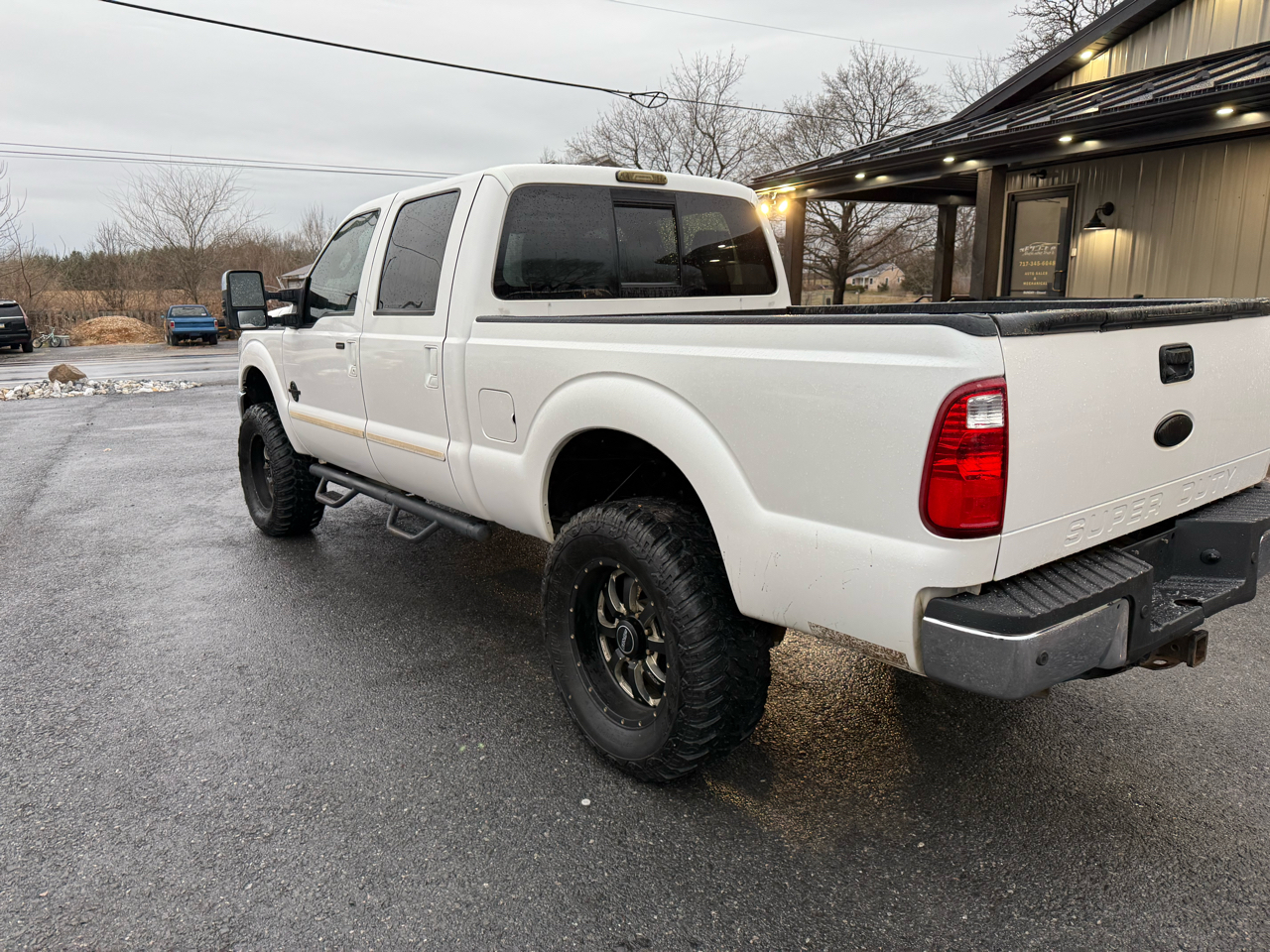 Ford F-250 SD Lariat Crew Cab 4WD 2011