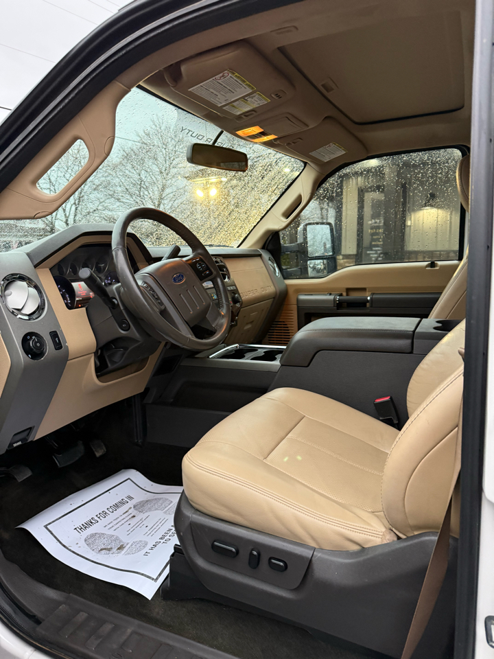 Ford F-250 SD Lariat Crew Cab 4WD 2011