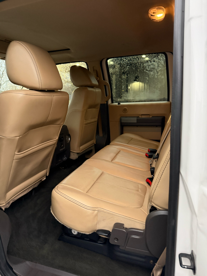 Ford F-250 SD Lariat Crew Cab 4WD 2011