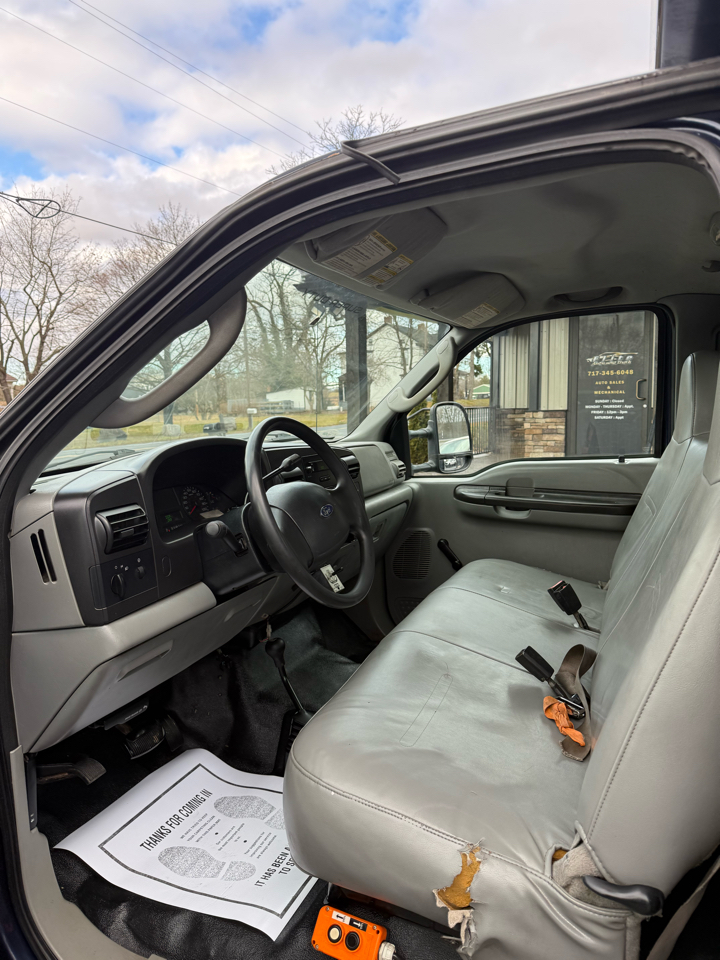 Ford F-450 SD Regular Cab 4WD DRW 2006