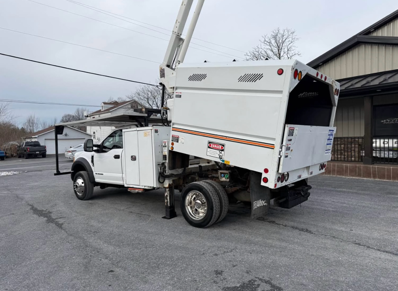 Ford F-550 Regular Cab DRW 4WD 2017