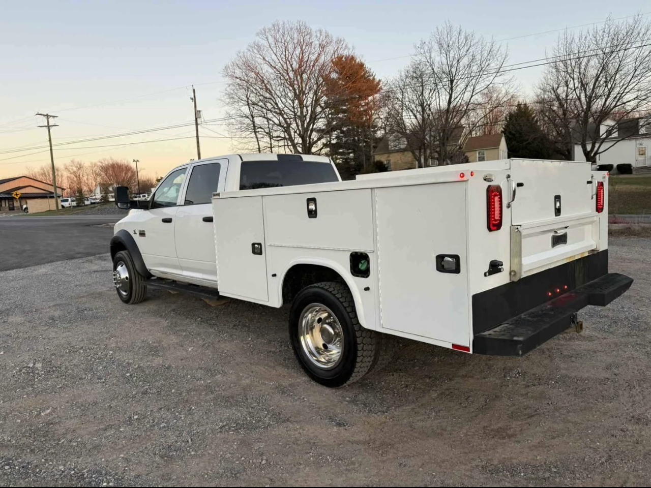 Dodge Ram 4500 Crew Cab 2WD 2011