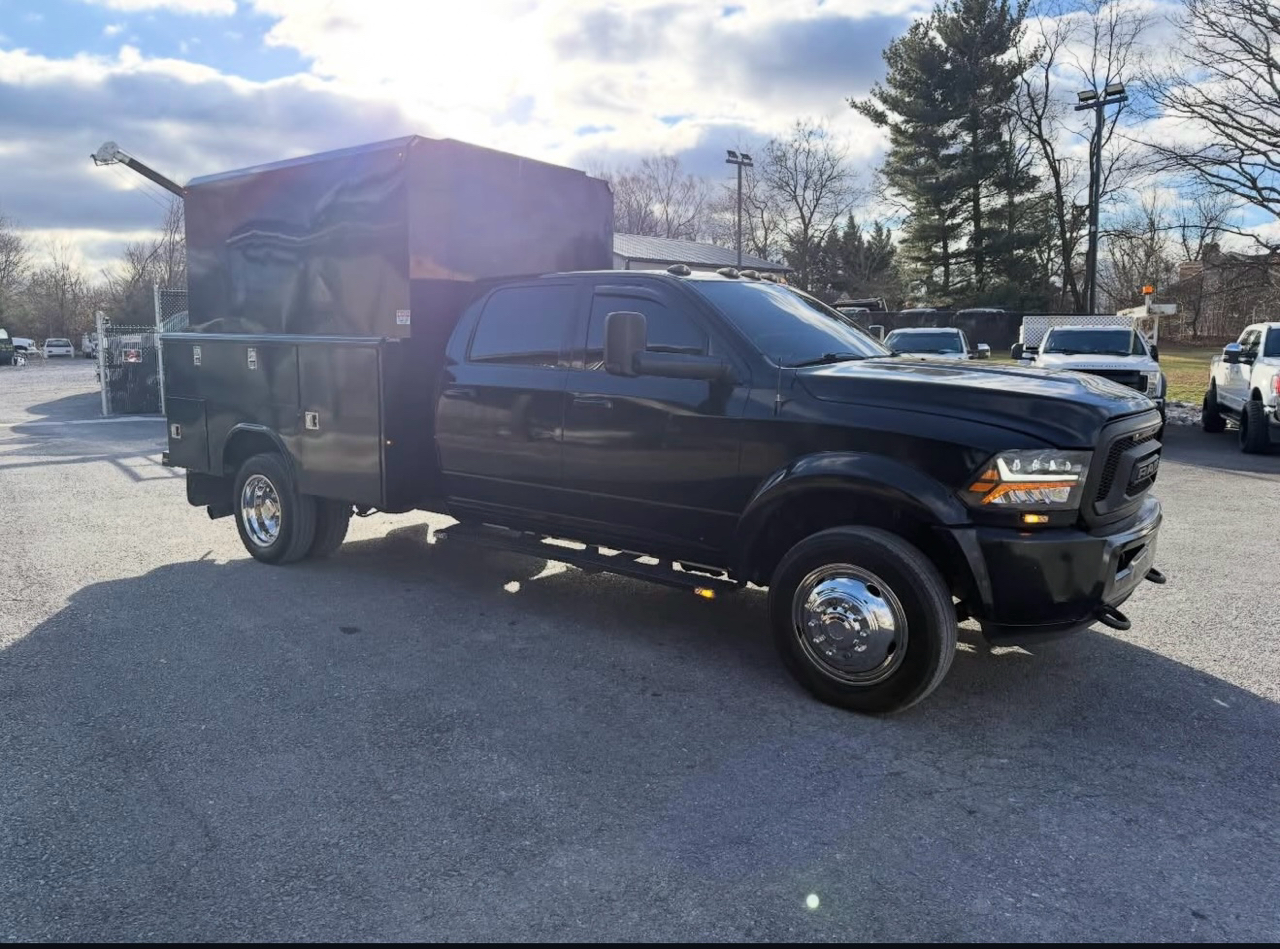 Dodge Ram 4500 Crew Cab 2WD 2011