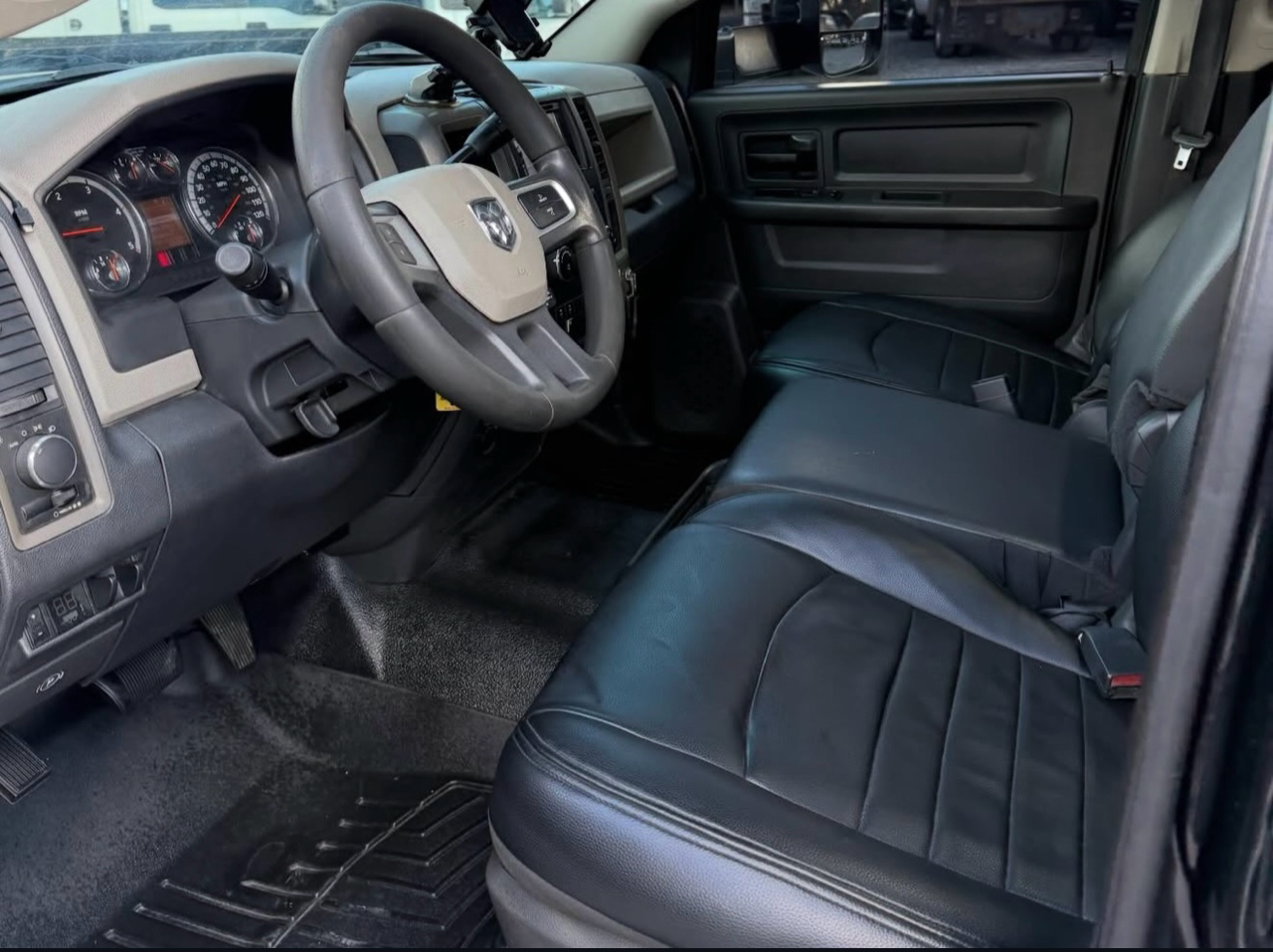 Dodge Ram 4500 Crew Cab 2WD 2011