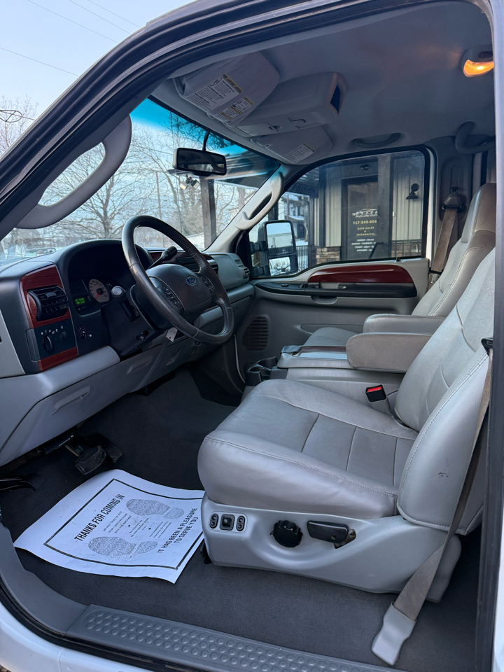 Ford F-250 SD Lariat Crew Cab 4WD 2006