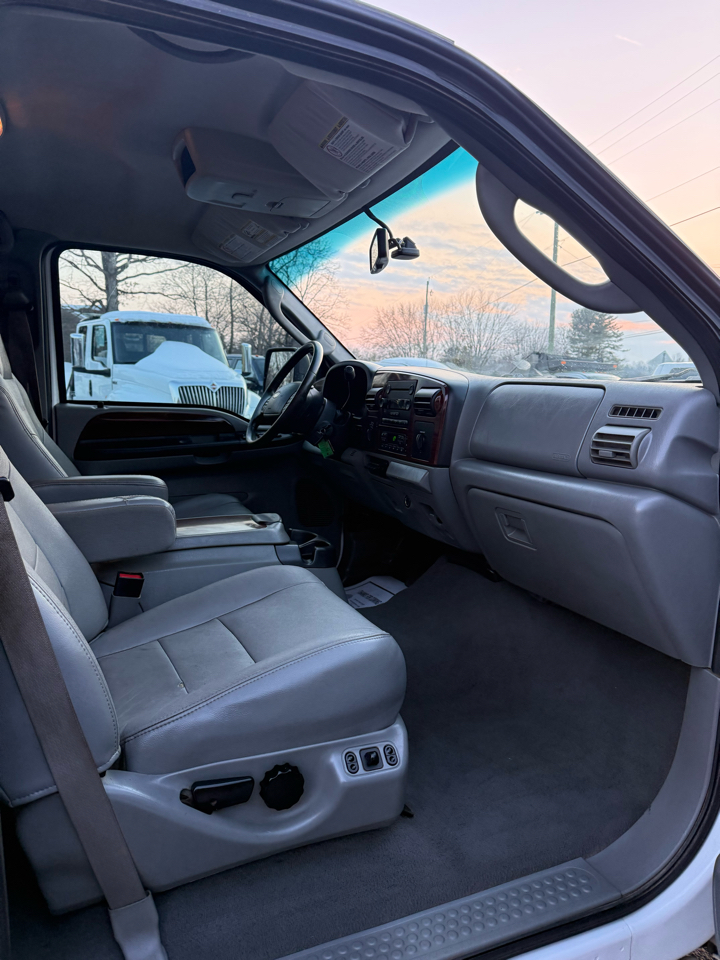 Ford F-250 SD Lariat Crew Cab 4WD 2006