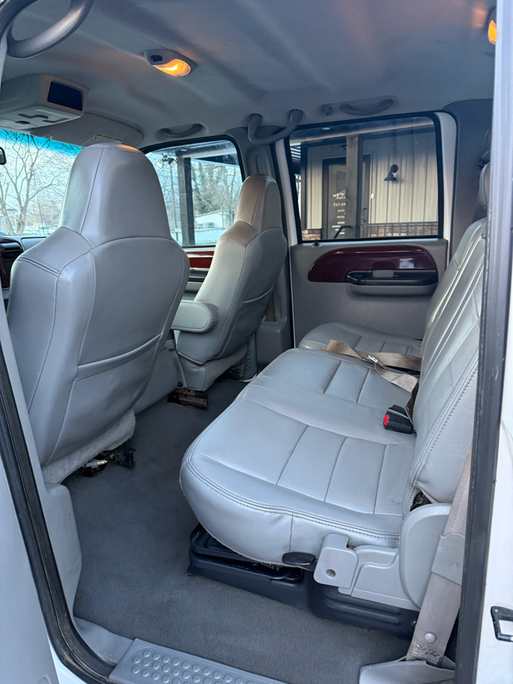 Ford F-250 SD Lariat Crew Cab 4WD 2006