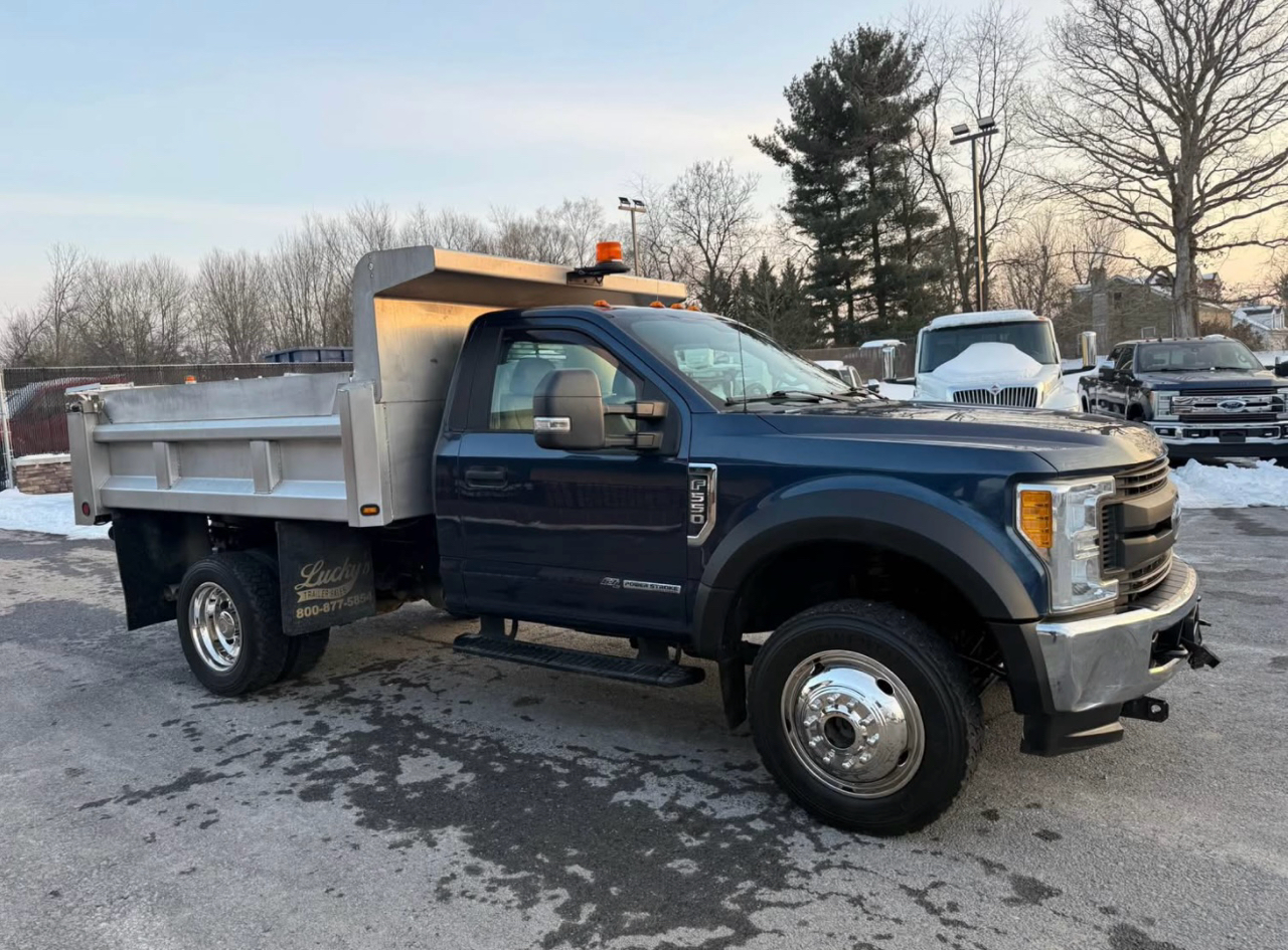Ford F-550 Regular Cab DRW 4WD 2017