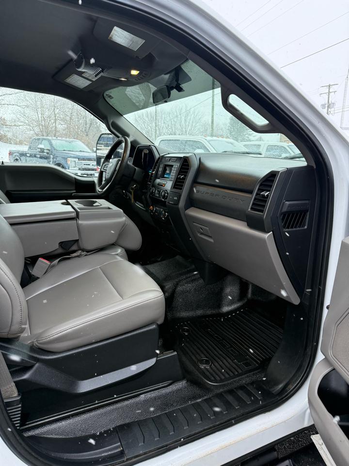 Ford F-550 Crew Cab DRW 2WD 2019