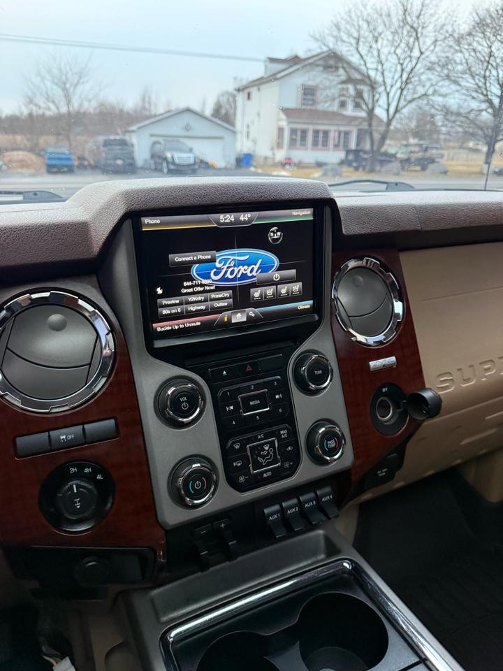 Ford F-350 SD King Ranch Crew Cab 4WD 2014