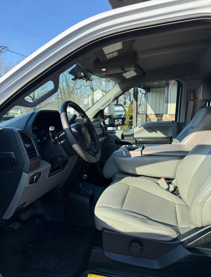 Ford F-450 SD Regular Cab DRW 4WD 2018