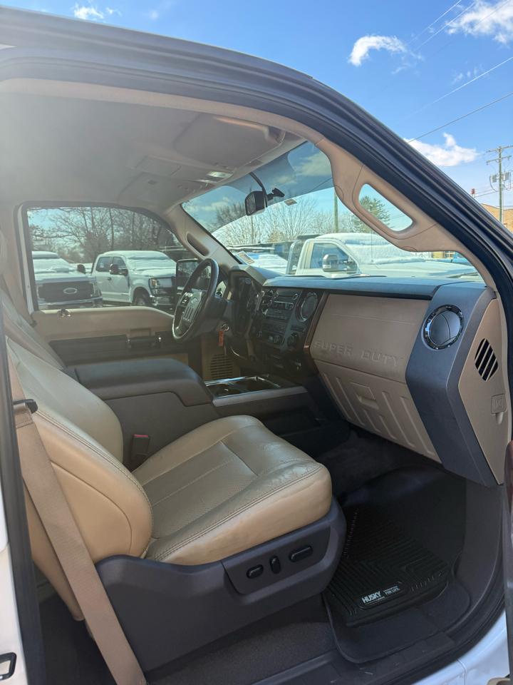 Ford F-350 SD Lariat Crew Cab Long Bed DRW 4WD 2011