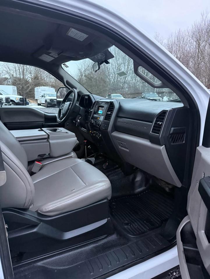 Ford F-350 SD XL SuperCab Long Bed DRW 4WD 2018