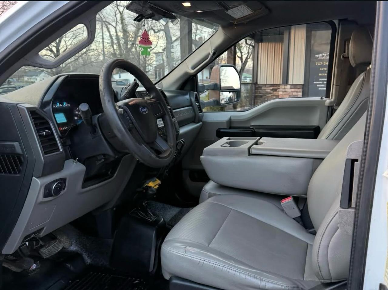 Ford F-550 SuperCab DRW 4WD 2017