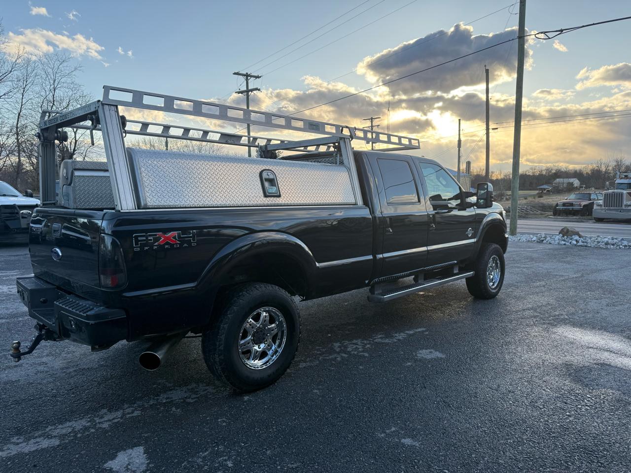 Ford F-250 SD Lariat Crew Cab Long Bed 4WD 2011
