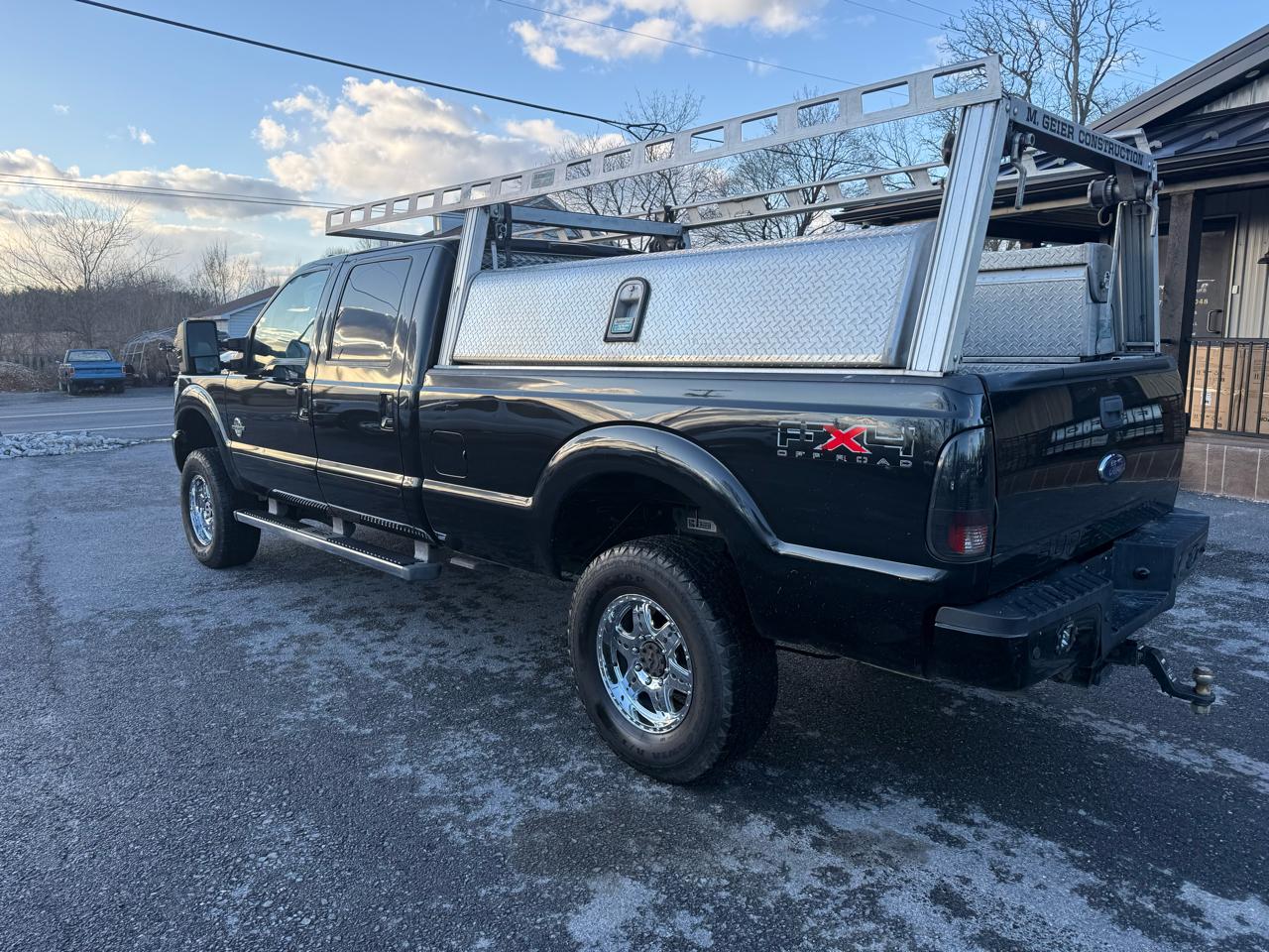 Ford F-250 SD Lariat Crew Cab Long Bed 4WD 2011
