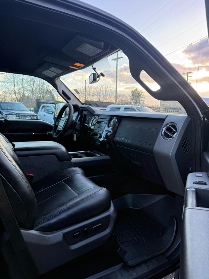 Ford F-250 SD Lariat Crew Cab Long Bed 4WD 2011