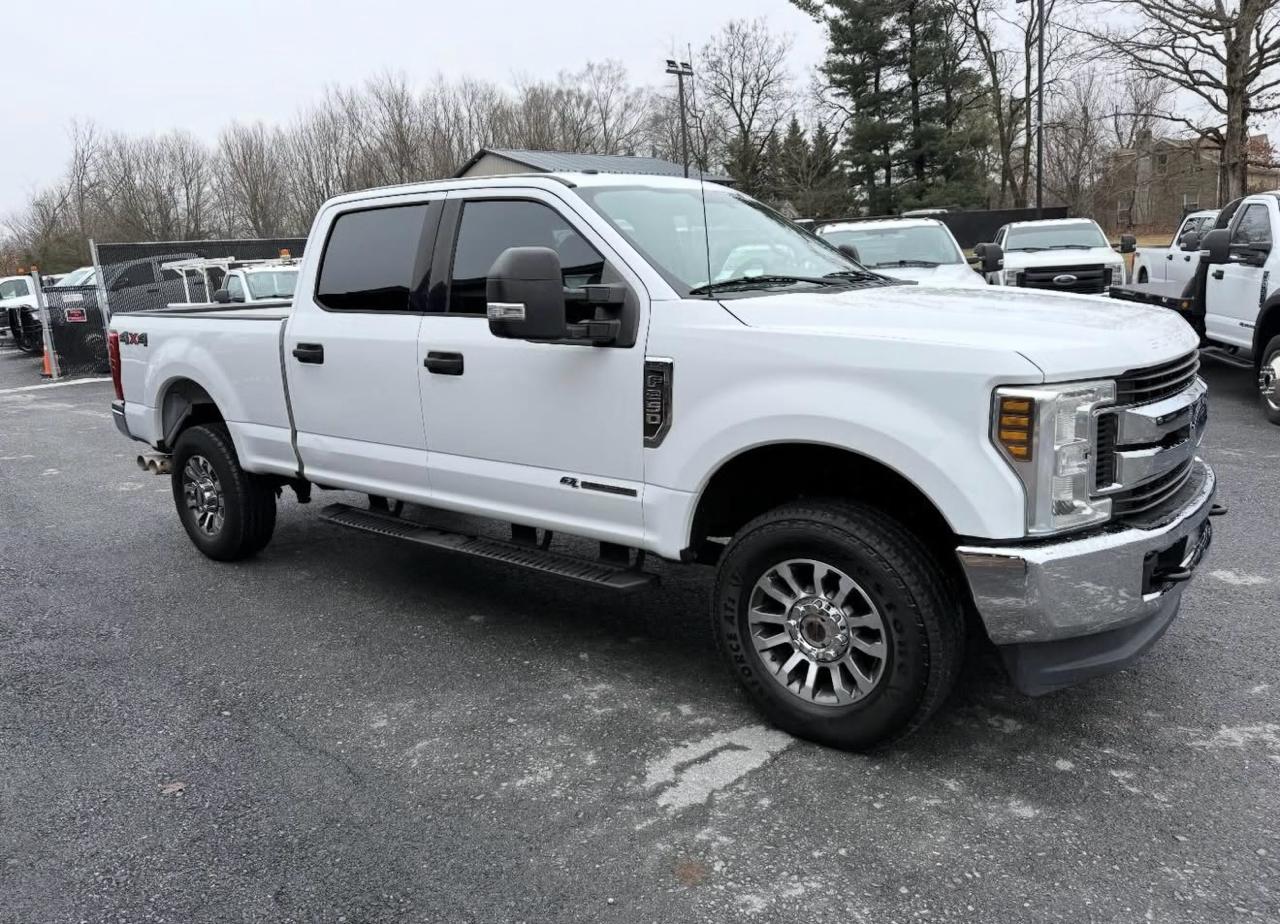 Ford F-250 SD XLT Crew Cab 4WD 2019