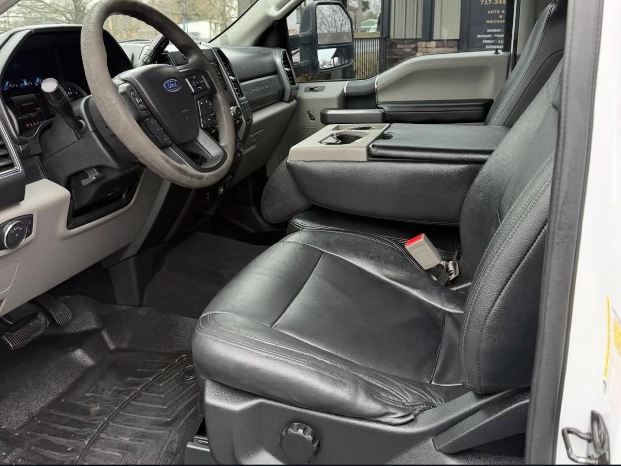 Ford F-250 SD XLT Crew Cab 4WD 2019