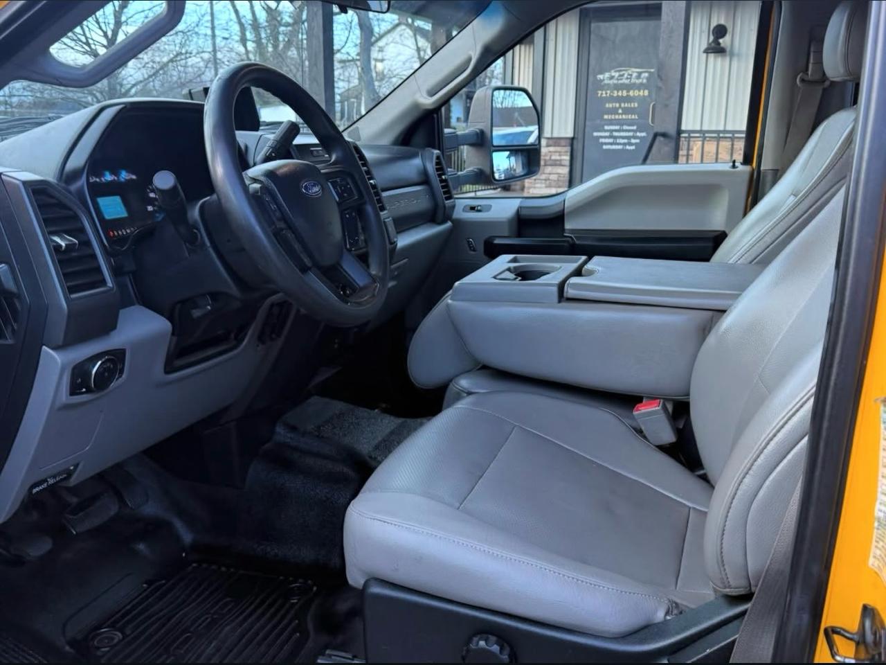 Ford F-550 Crew Cab DRW 4WD 2019