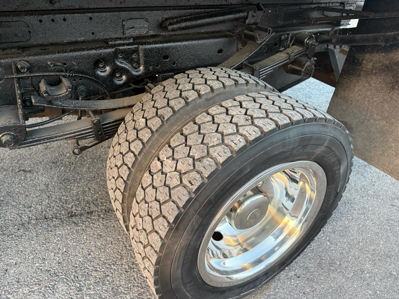 Ford F-550 Regular Cab DRW 4WD 2011